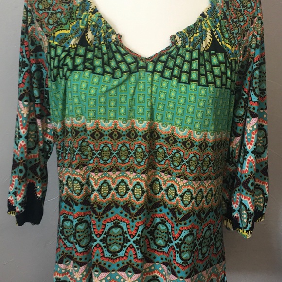 Susan Lawrence 3/4 sleeve colorful top - Picture 2 of 7